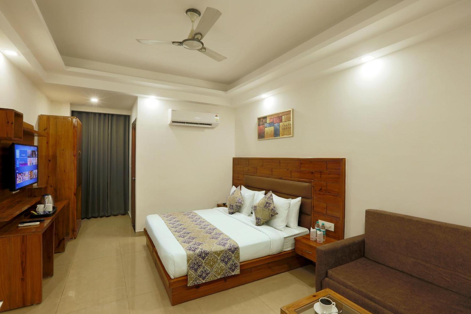 Hotel Deluxe Stay Inn - Near Delhi Airport New Delhi Ngoại thất bức ảnh