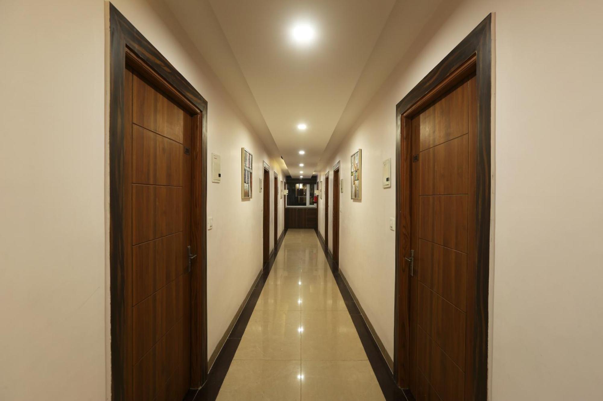 Hotel Deluxe Stay Inn - Near Delhi Airport New Delhi Ngoại thất bức ảnh